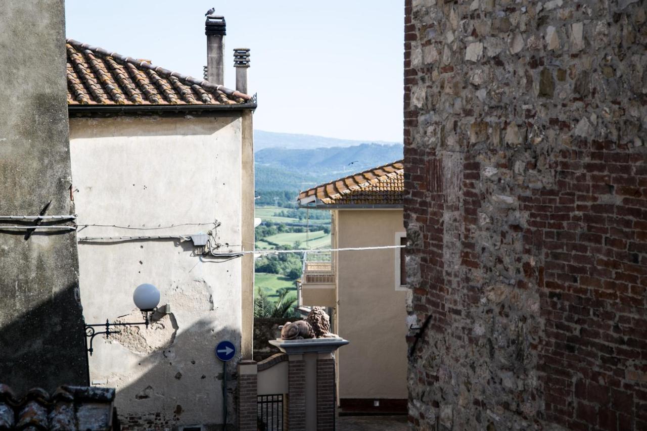 Locanda Nel Cassero Civitella Marittima Exterior foto