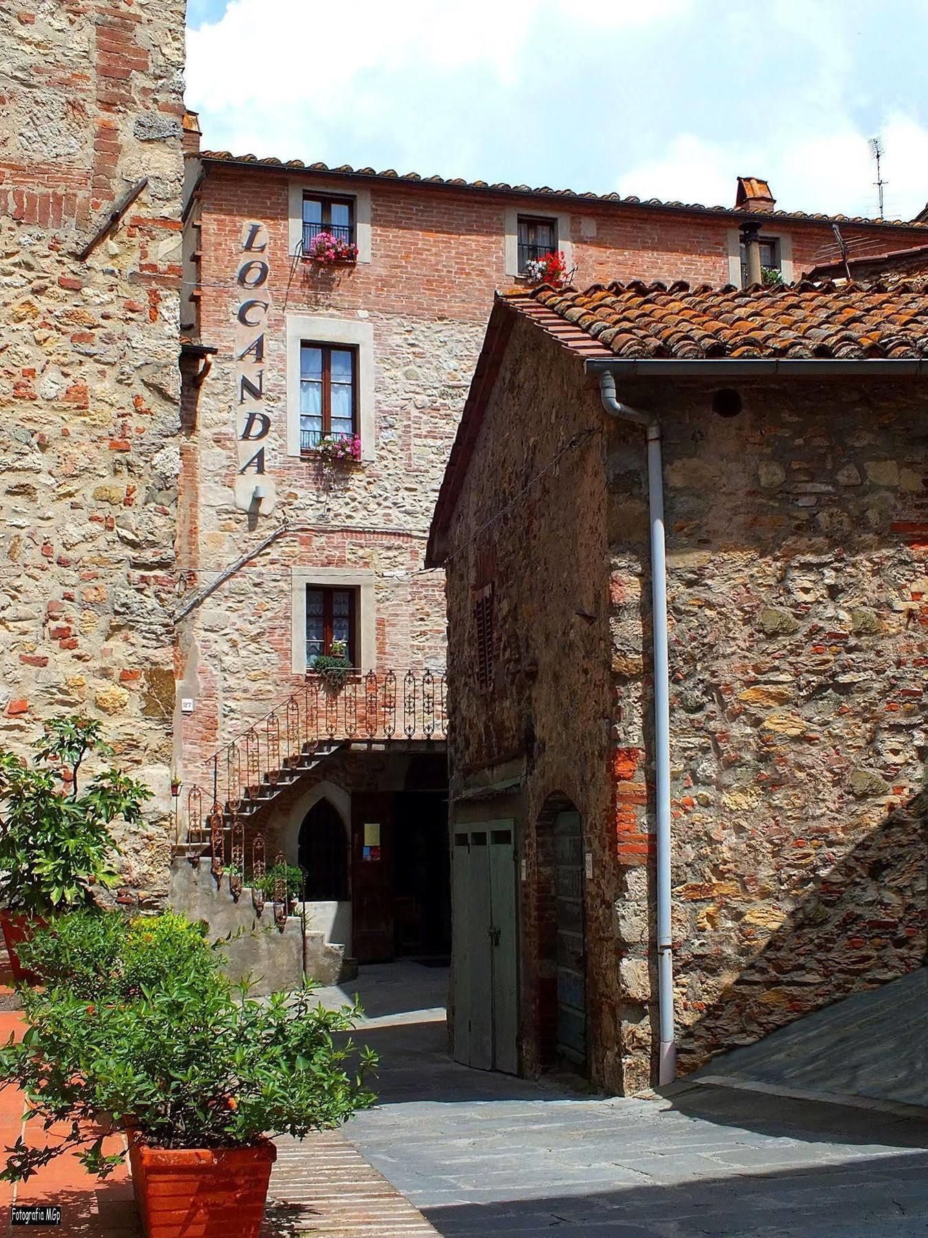 Locanda Nel Cassero Civitella Marittima Exterior foto